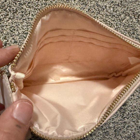 DoTERRA light pink oil wristlet - Picture 7 of 9